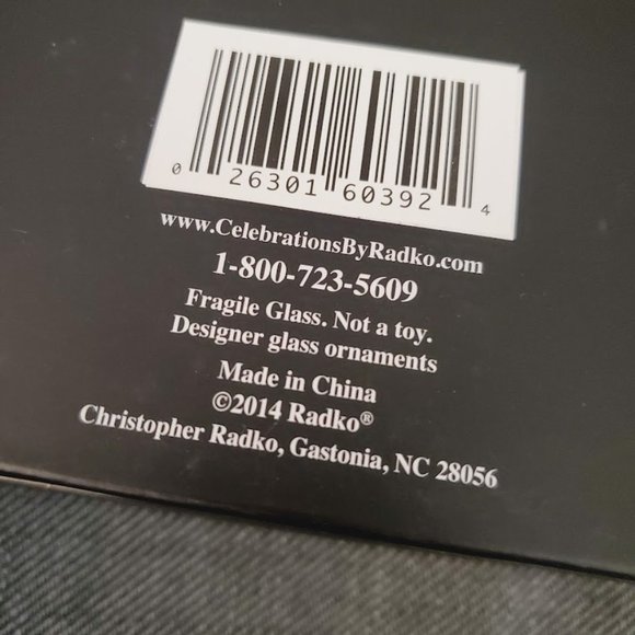 Celebrations by Radko Penguins w Gifts Glitter Balls Ornament Set Box Glass 8pc - Picture 6 of 7